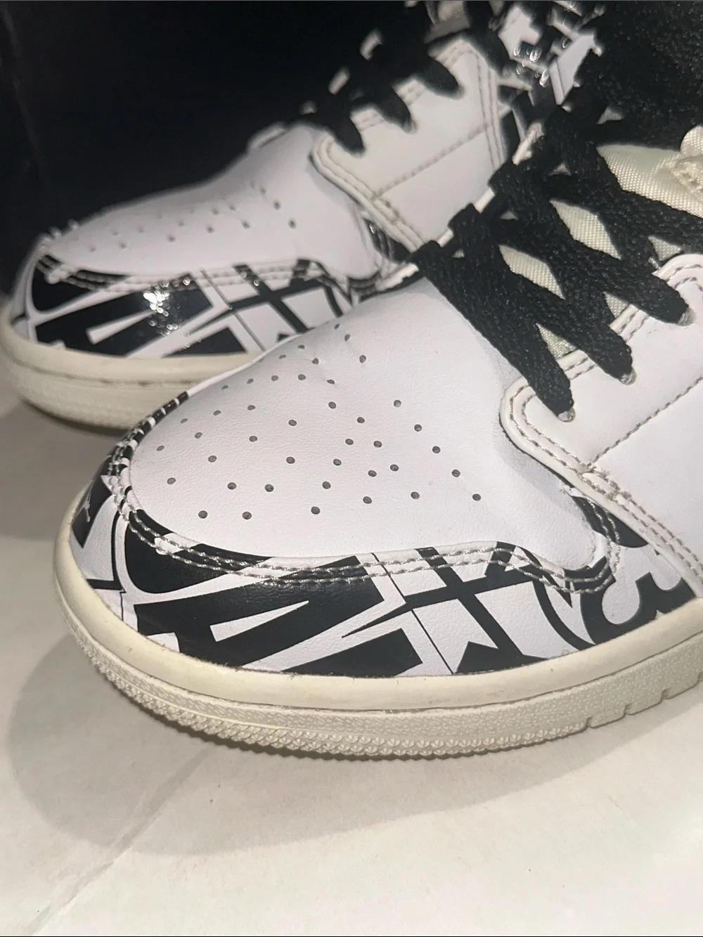 Nike graphics print